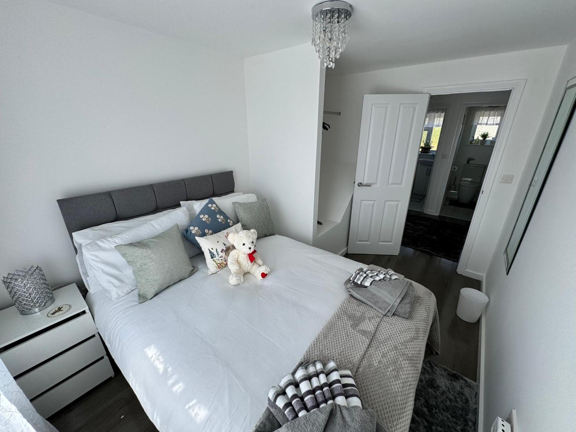 Modern 3-Bed Hideaway Near Westgate With Parking Villa Canterbury Ngoại thất bức ảnh